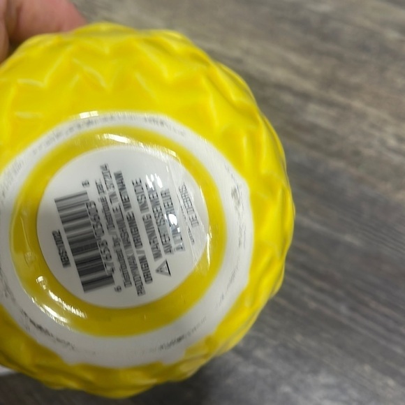 Citrus blossom Pineapple candle - Picture 7 of 9